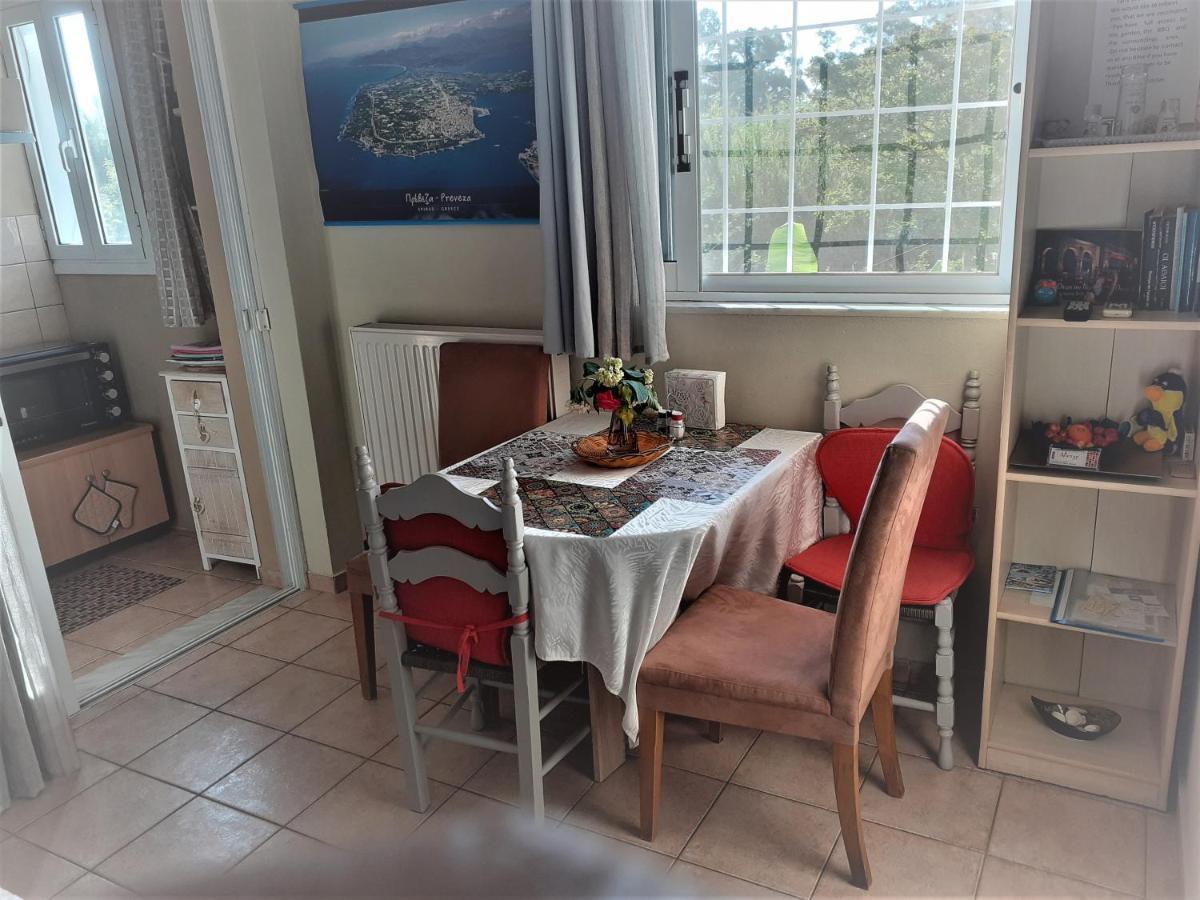 פרבזה Top Floor On Villa, 3' From Center, By The Sea! Host Is Efi Kwsta מראה חיצוני תמונה